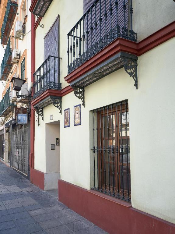 Apartamentos Y Lofts En Triana Siviglia Esterno foto