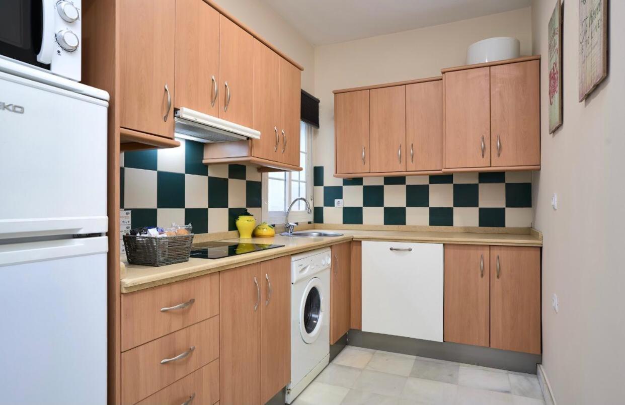 Apartamentos Y Lofts En Triana Siviglia Esterno foto