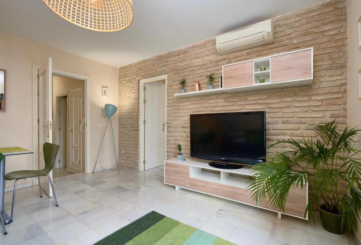 Apartamentos Y Lofts En Triana Siviglia Esterno foto