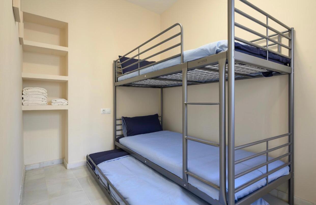 Apartamentos Y Lofts En Triana Siviglia Esterno foto