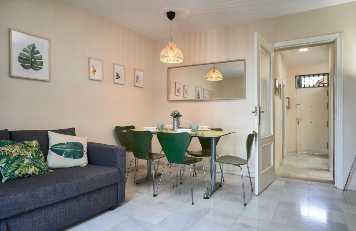 Apartamentos Y Lofts En Triana Siviglia Esterno foto
