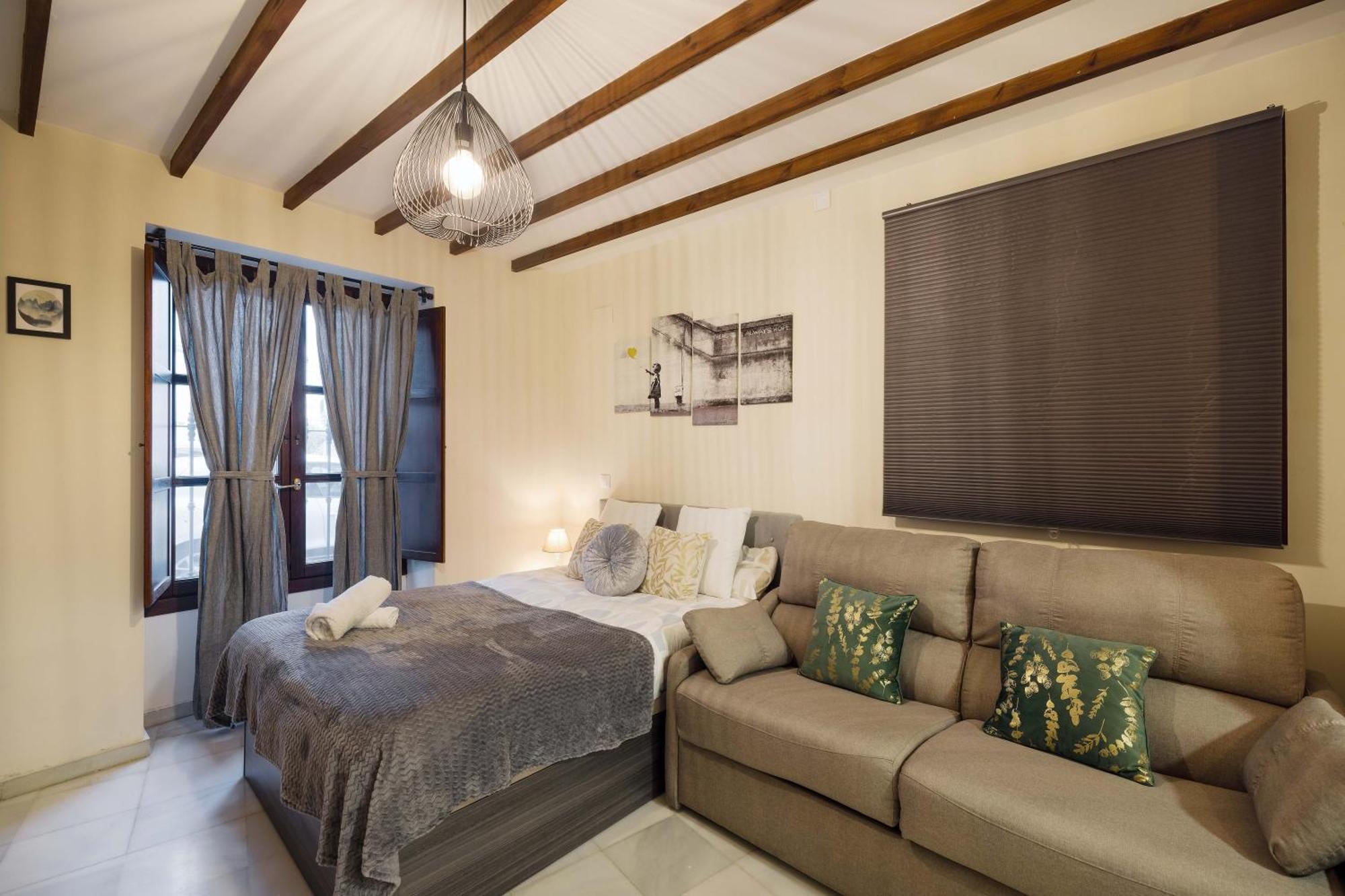 Apartamentos Y Lofts En Triana Siviglia Esterno foto