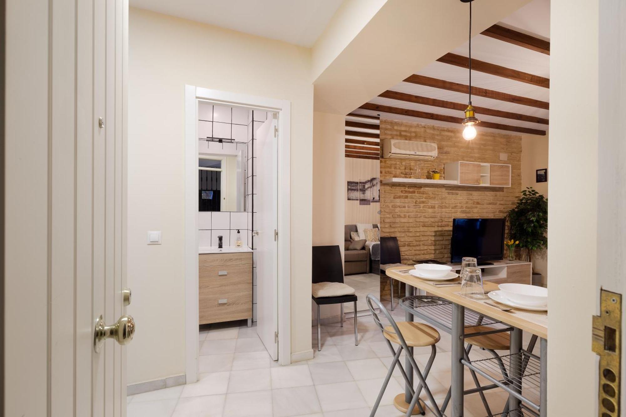 Apartamentos Y Lofts En Triana Siviglia Esterno foto